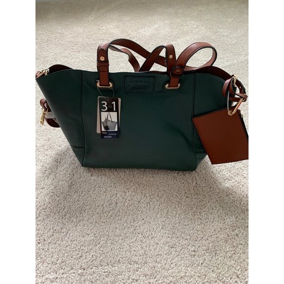 G.H. Bass & Co. 3-In-1 Tote Crossbody &‎ Wristlet Bag Green - Picture 1 of 13